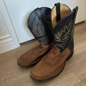 Justin Boots Two-Tone Western Boots